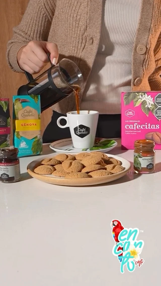 🎁 The Barranquero Gift Set by Café Quindío has officially arrived at Encanto Café! ☕🇨🇴

 Starting today, you can get yours and enjoy a unique coffee experience full of Colombian flavor.

🌐 Shop now at 👉 www.encantocafestore.com

 A perfect gift… or a well-deserved treat for yourself.

#EncantoCafe #CafeQuindio #ColombianCoffee #BarranqueroGiftSet